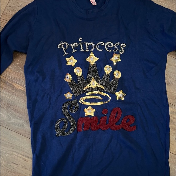 Pretty Long Princess Sweater - Picture 2 of 5